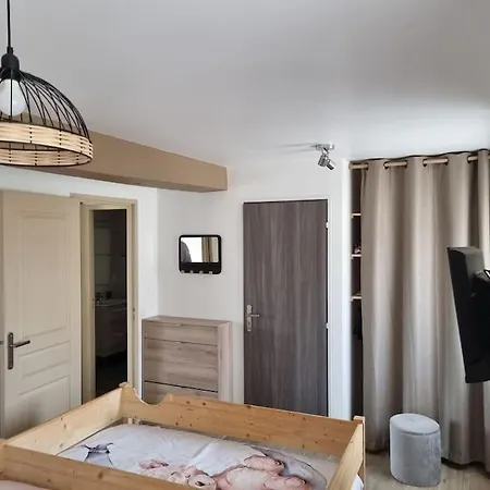 Apartmán T2 A 500m Du Centre Maurs