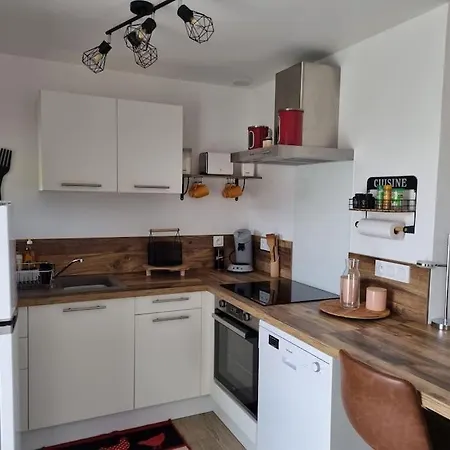 T2 A 500m Du Centre Maurs