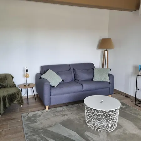 T2 A 500m Du Centre Maurs